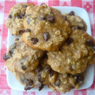 Chocolate Chip Oatmeal Cookies