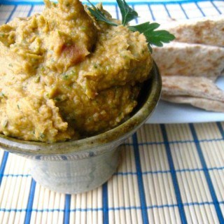 Sun-Dried Tomato White Bean Spread