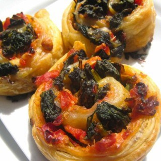 Baby Spinach and Sundried Tomato Strudel Swirls
